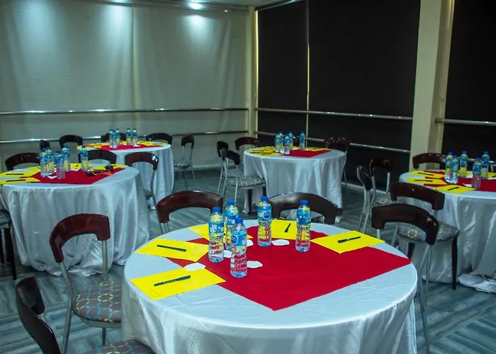 Golden Tulip Garden City Hotel - Rivotel