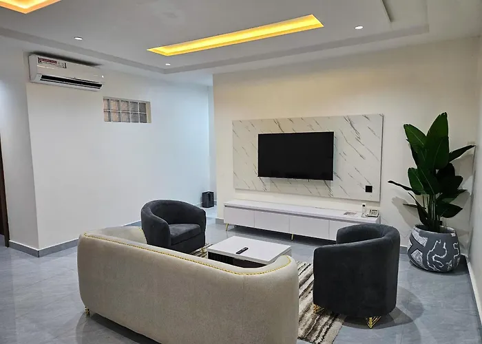 Reens Suites And Apartments