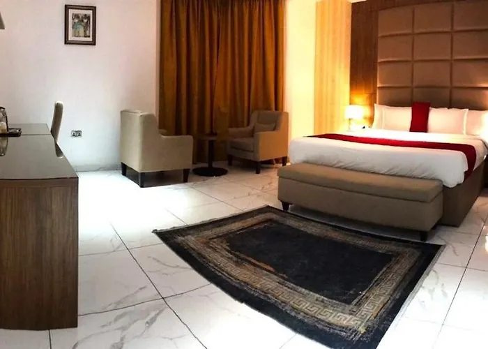 Depalms Hotel & Suites